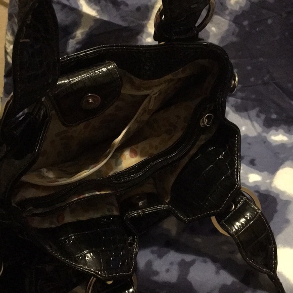 Mondani patent style shoulder bag - Picture 4 of 5